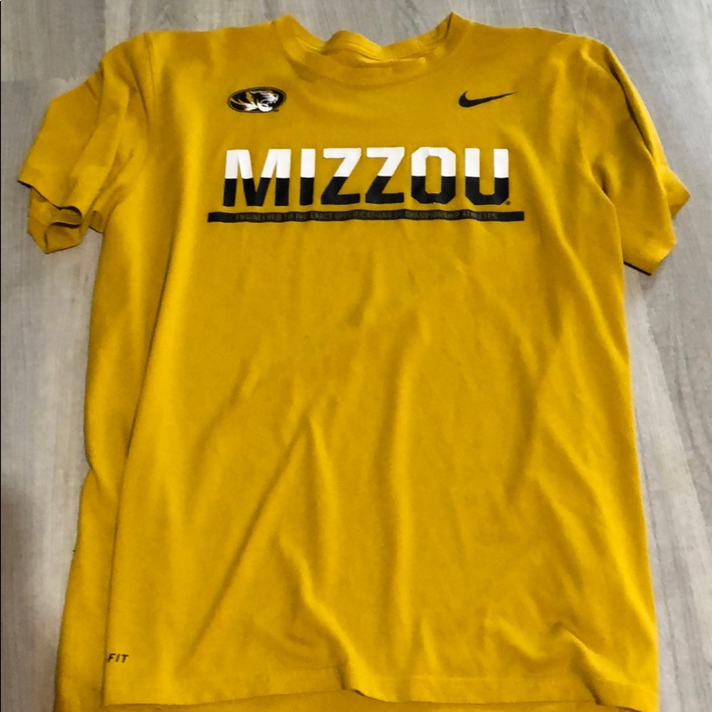 Men’s Mizzou shirt